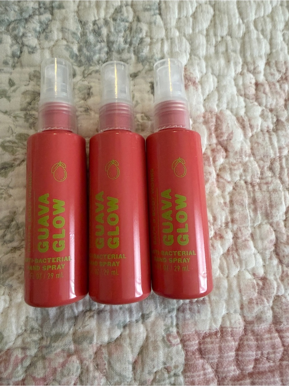 Bath & Body Works Guava Glow Antibacterial Hand Spray
